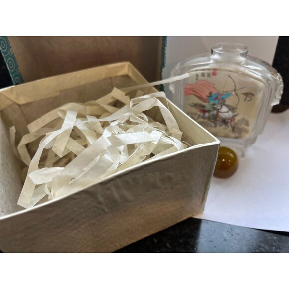 Vtg Double Sided Reverse Glass Painting Chinese Snuff Bottle Hand Carved Glass - Picture 10 of 10